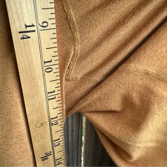 Vuori Pants Women's Medium Yellow Gold Dreamknit Performance Jogger - Picture 4 of 8